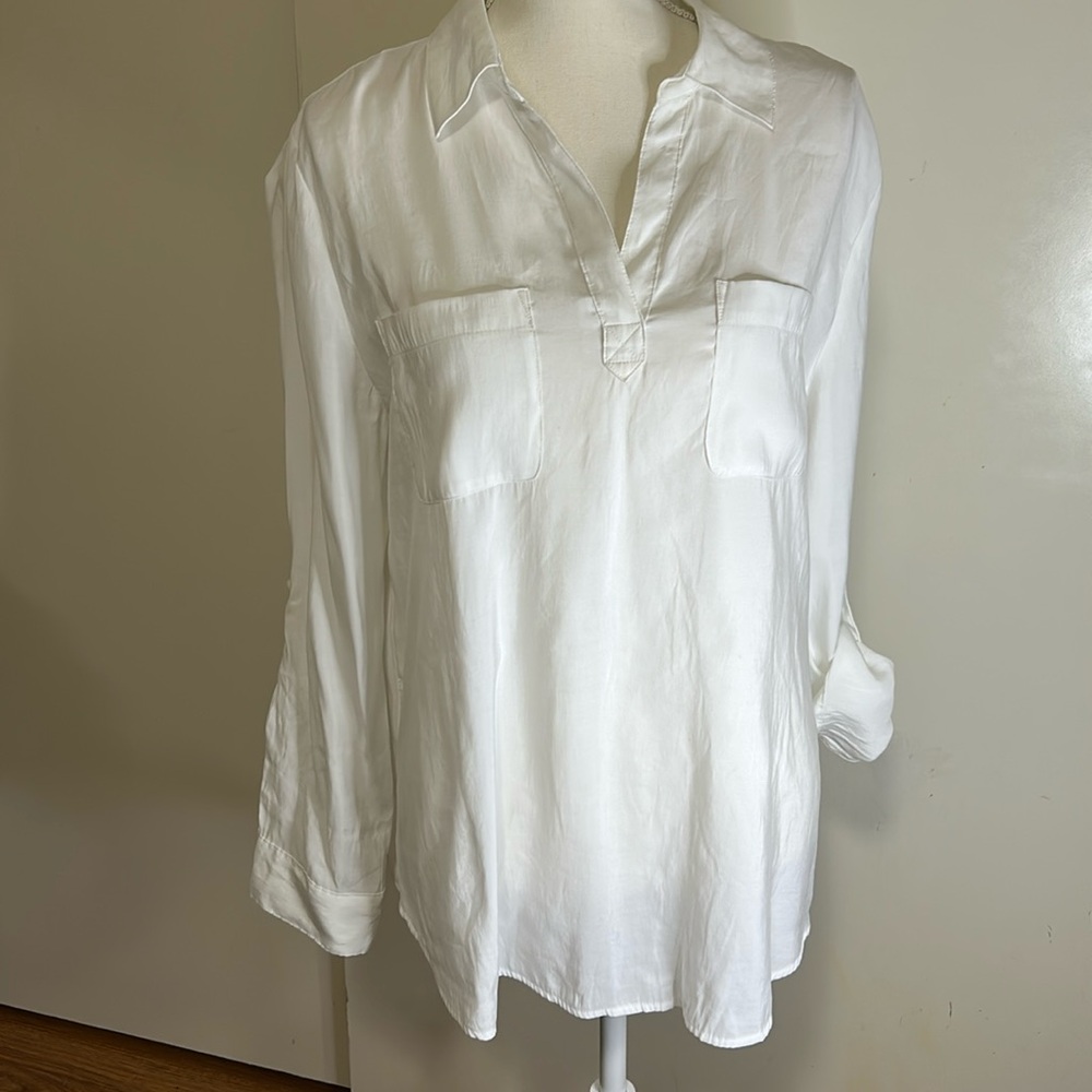 Chico’s White Top with Pockets